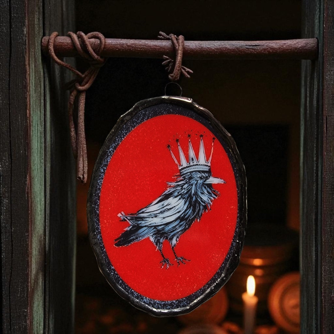 👑 “The Crow King” – Regal Rogue of the Skies Glass Art Ornament