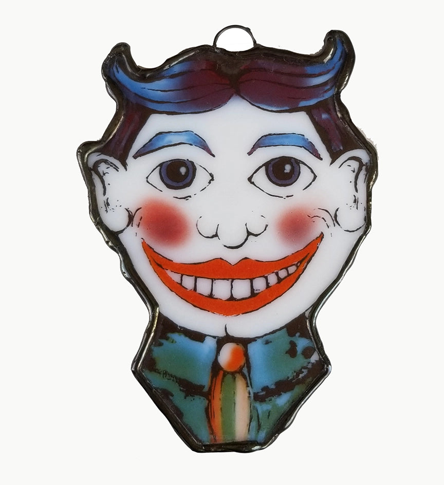 🎪 “Tillie the Trickster” – Asbury Park’s Smiling Specter in Glass