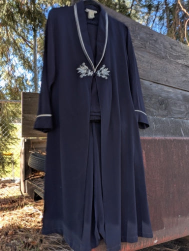 Vintage Cannabis Dressing Robe Set (2 pieces) Lounge Attire