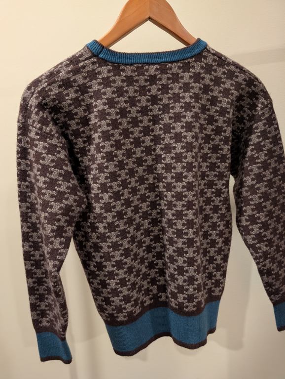 Sweater Weather (ARS)