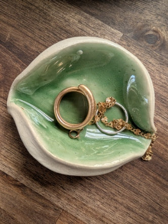 Unravel Arts Leaf Guardian (tiny alter/ ring dish)