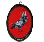 👑 “The Crow King” – Regal Rogue of the Skies Glass Art Ornament