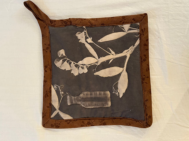 #310 Pea Potholder by Mallory Cremin