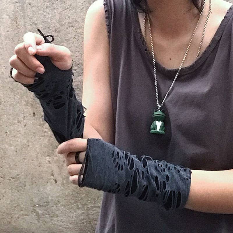 Punk dark Harajuku style sleeves torn gloves and sleeves