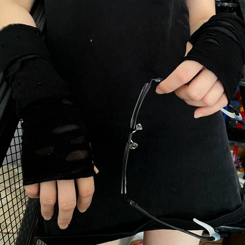 Punk dark Harajuku style sleeves torn gloves and sleeves