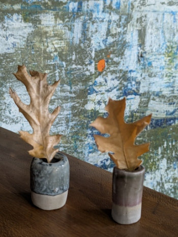 tiny bud vase pottery