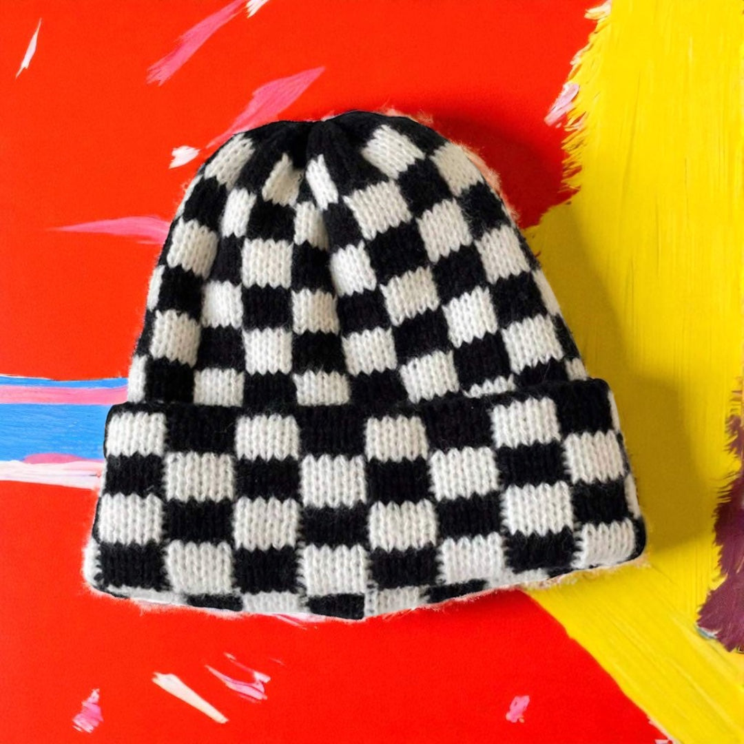 Optical Funk Checkerboard Knit Beanie – Double-Layer Retro Cool (BLACK/WHITE)
