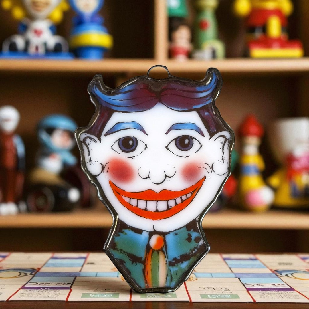 🎪 “Tillie the Trickster” – Asbury Park’s Smiling Specter in Glass