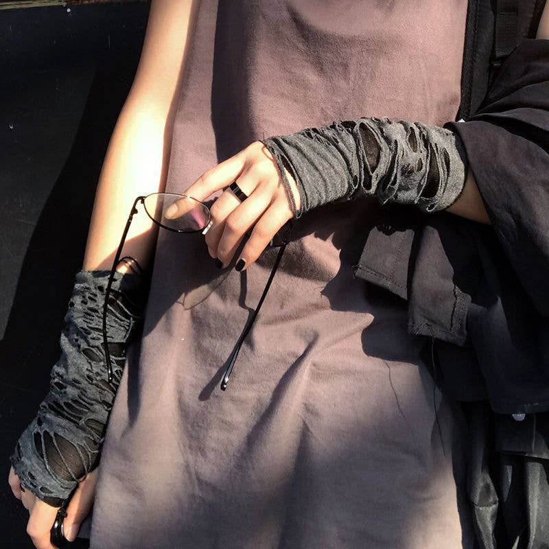 Punk dark Harajuku style sleeves torn gloves and sleeves