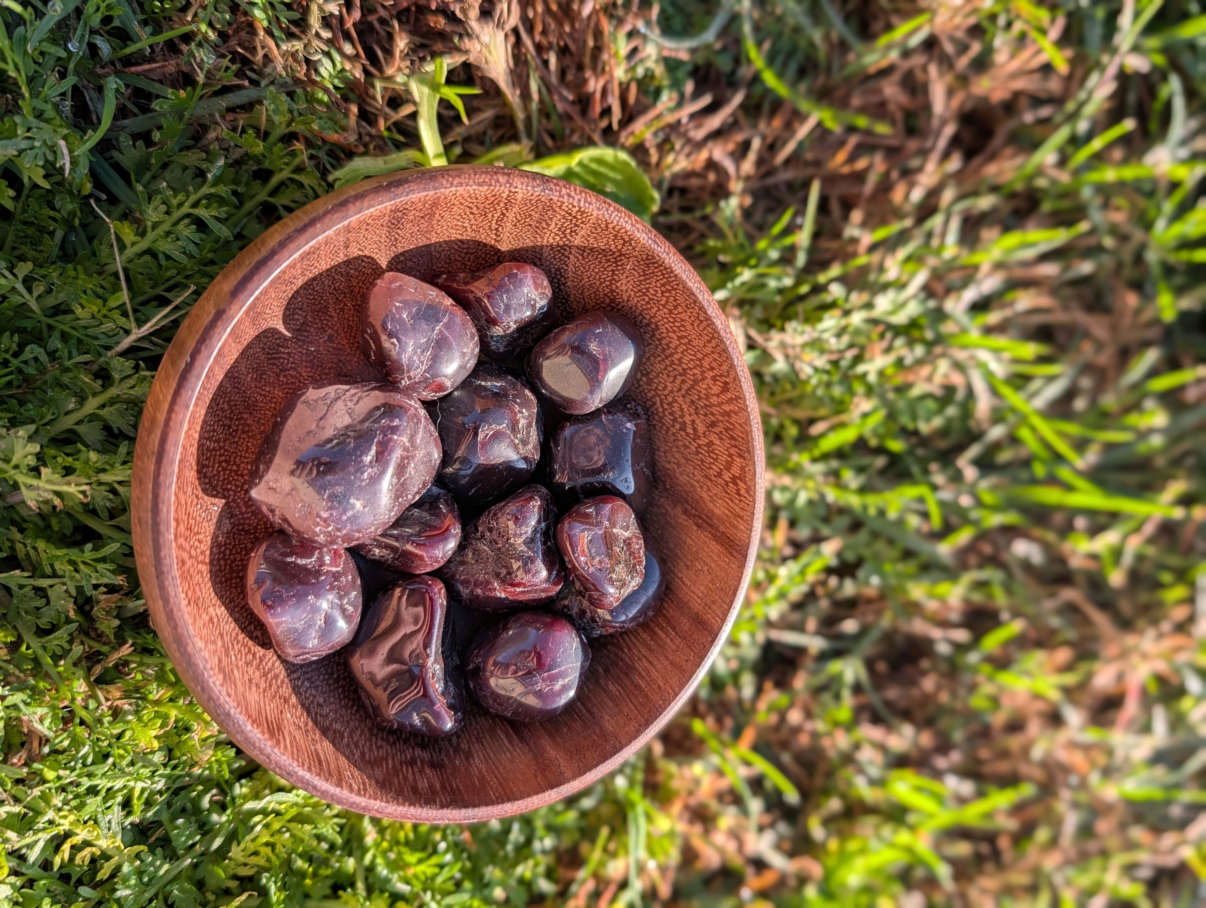 Garnet Tumbled Stones