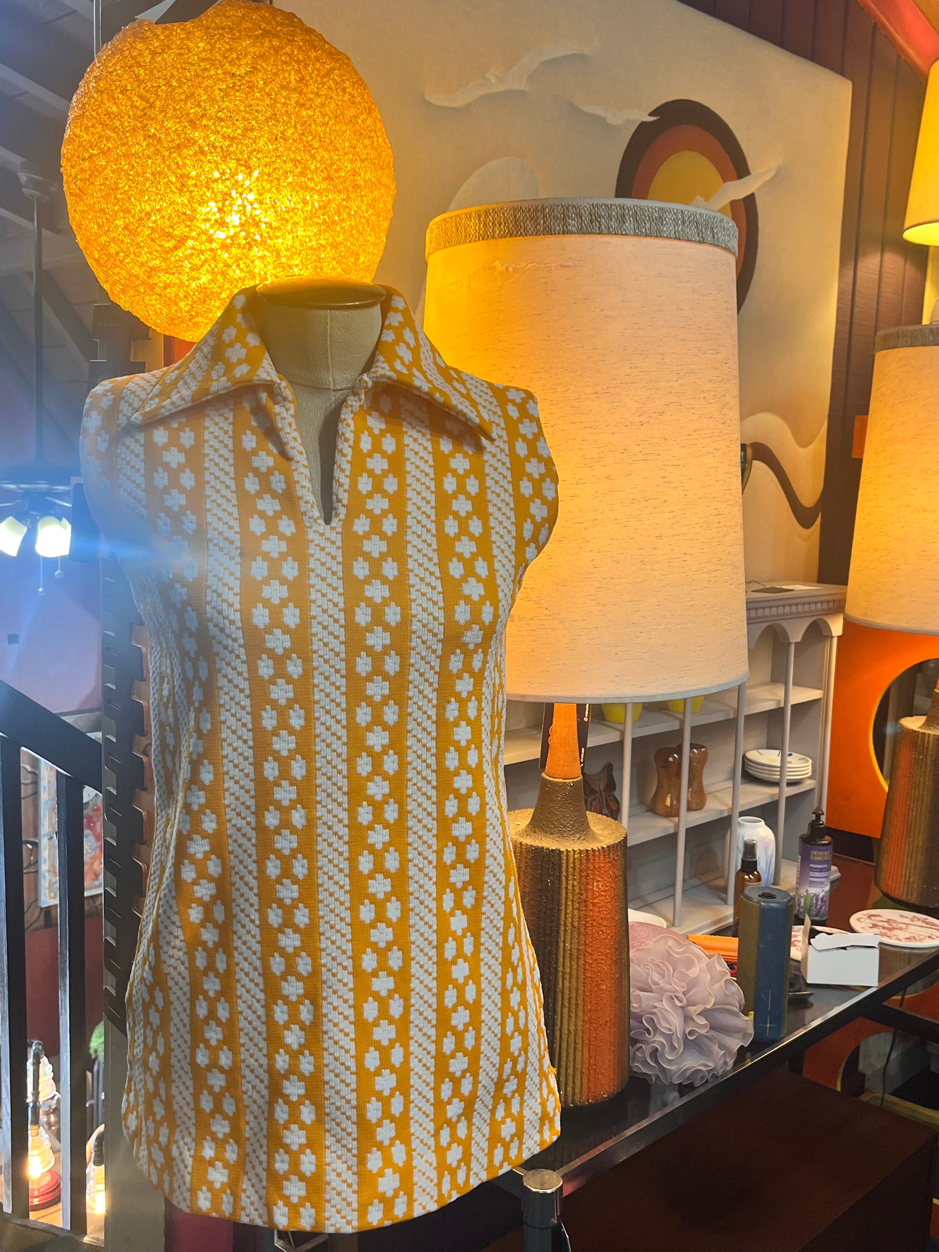 1970’s Orange & White Patterned Sleeveless Top