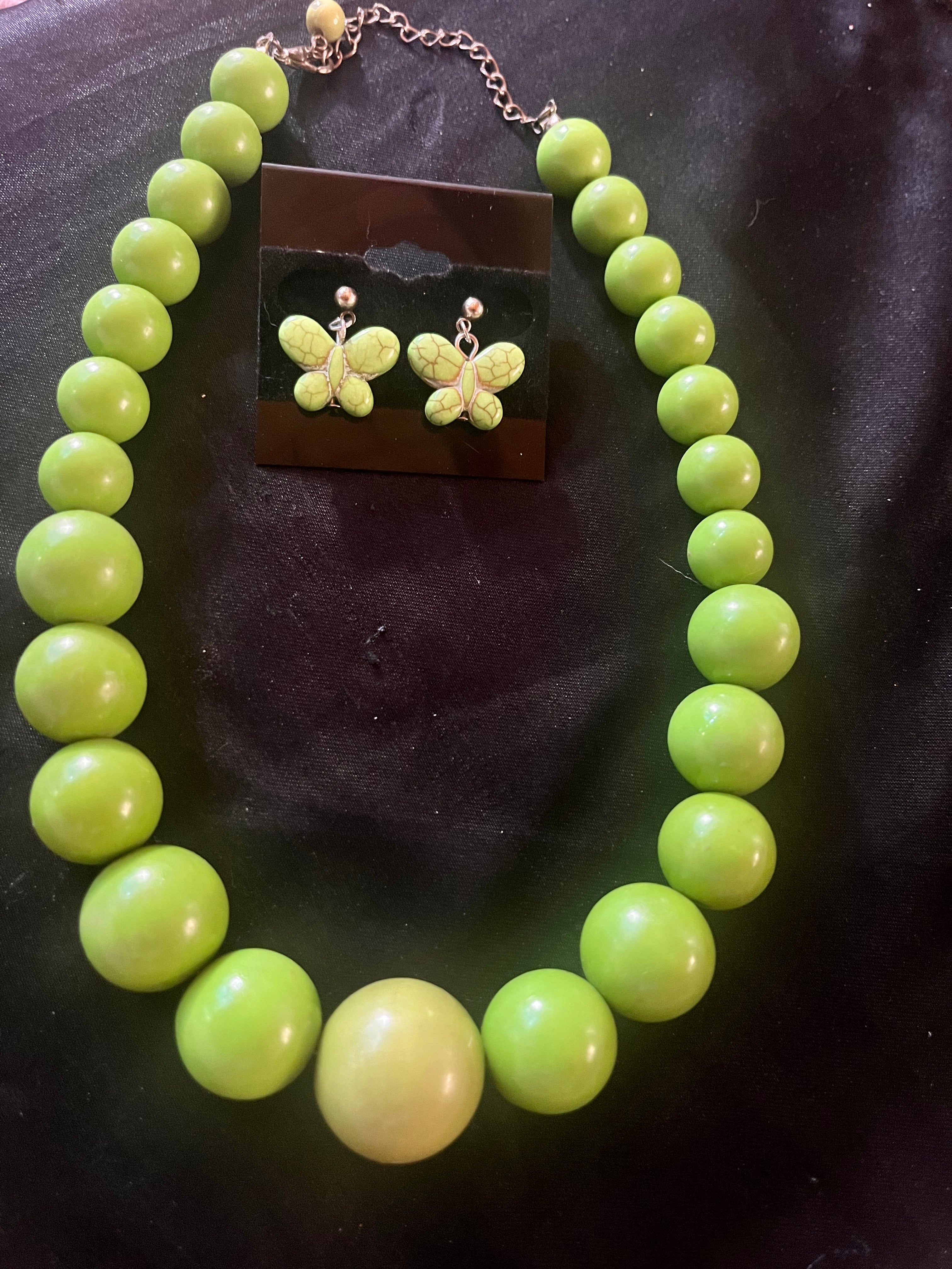 Retro Lime Green Beaded Statement Necklace & Butterfly Earrings Jewelry Set