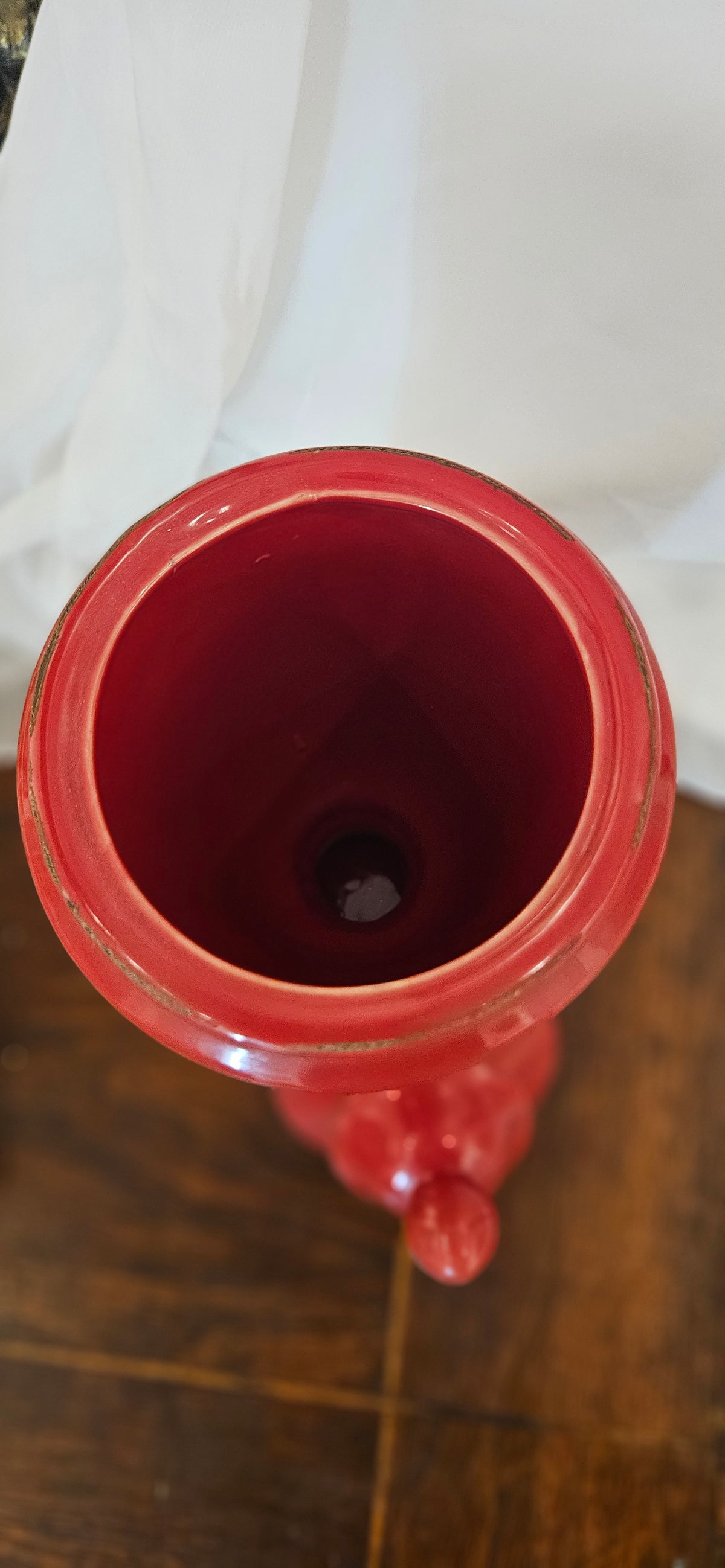 Vintage Crimson Red Ceramic Finial Urn – Decorative Pedestal Vase & Covered Jar